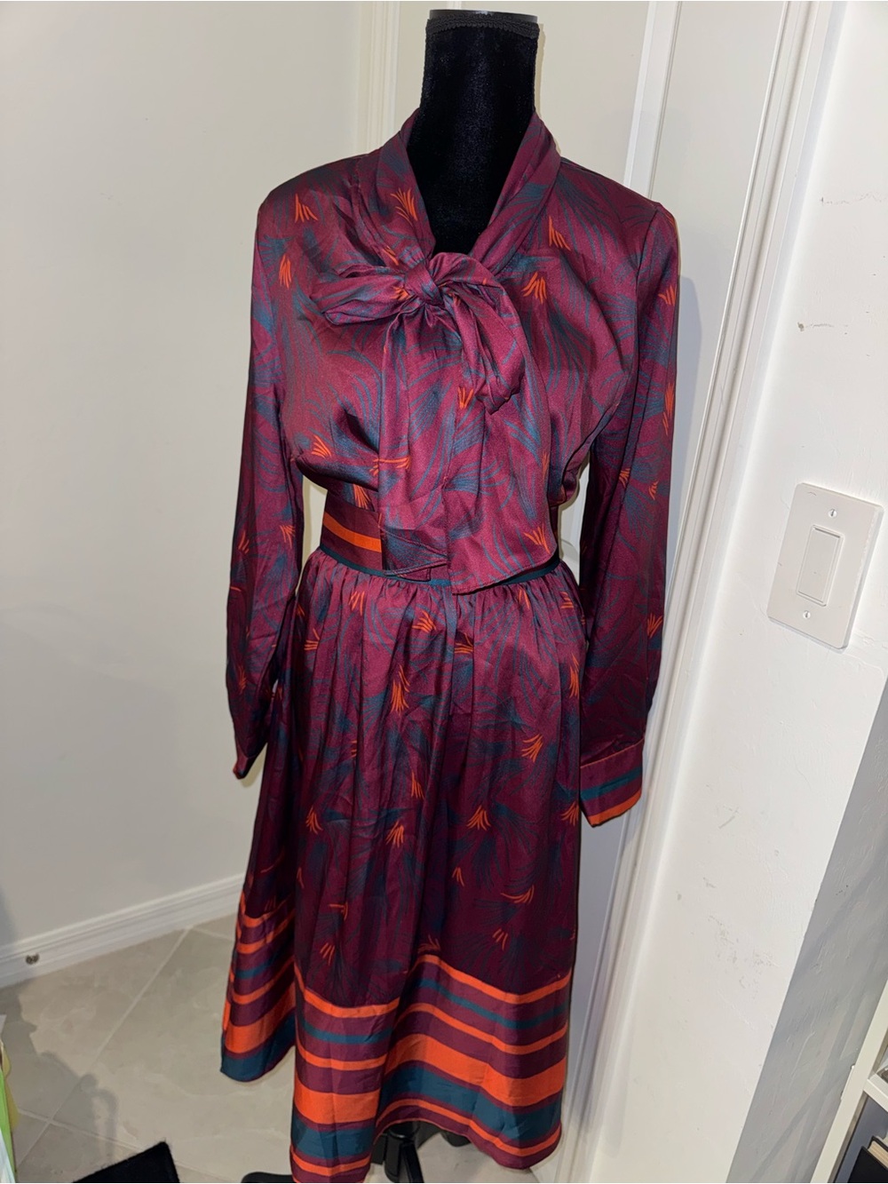 ‼️Burgundy Tie-Neck Long Sleeve Midi Skirt Suit with Orange & Teal Accents